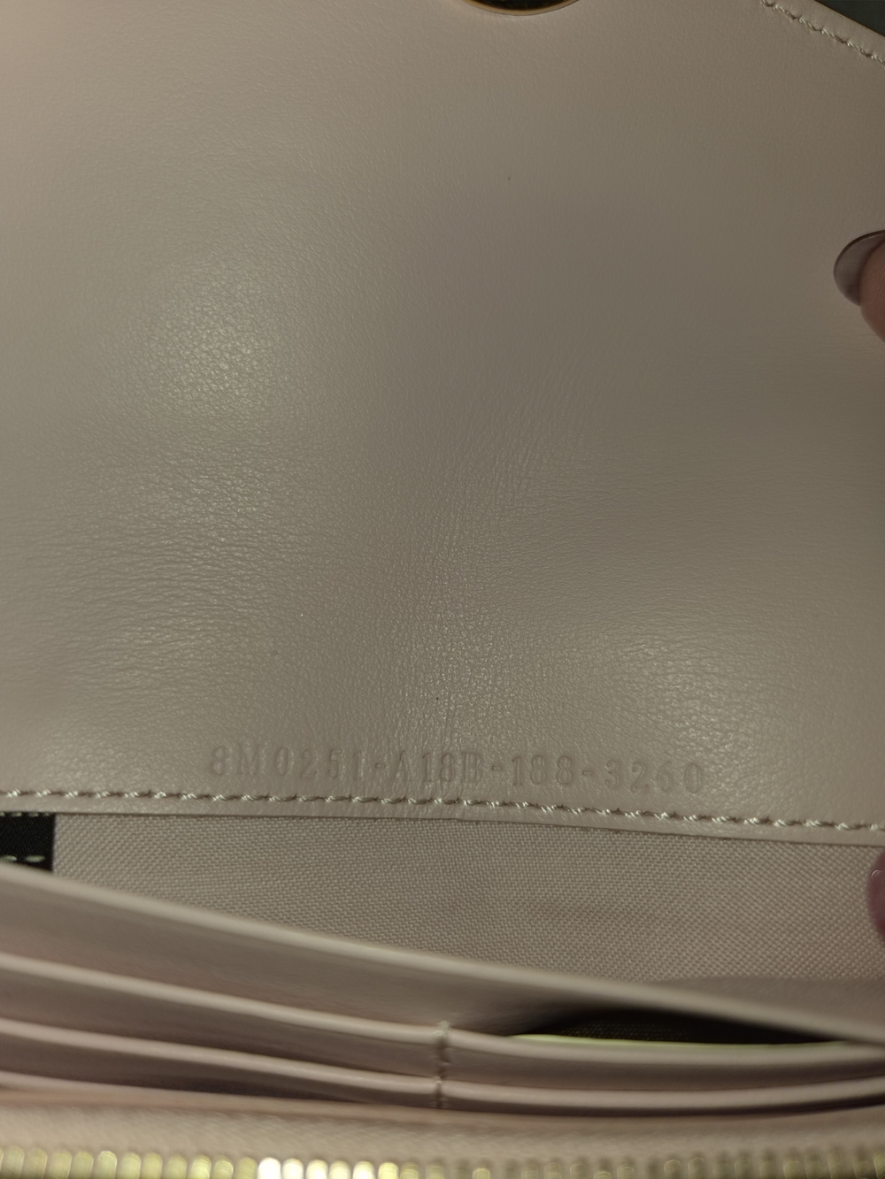 Fendi Pink Leather Envelope Wallet with Logo - Picture 4 of 13